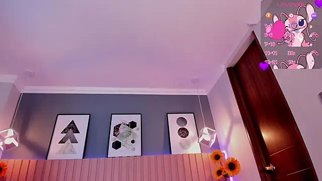 Snapshot of Nina_Ford chatting on December 2025 03:12:01 AM Nina Ford online show from December 2025 03:12:01 AM