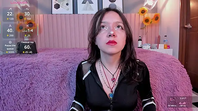 Snapshot of Nina_Ford chatting on February 2026 03:03:02 AM Nina Ford online show from February 2026 03:03:02 AM