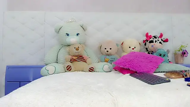 hanna sweett34 online show from November 2025 05:13:01 PM