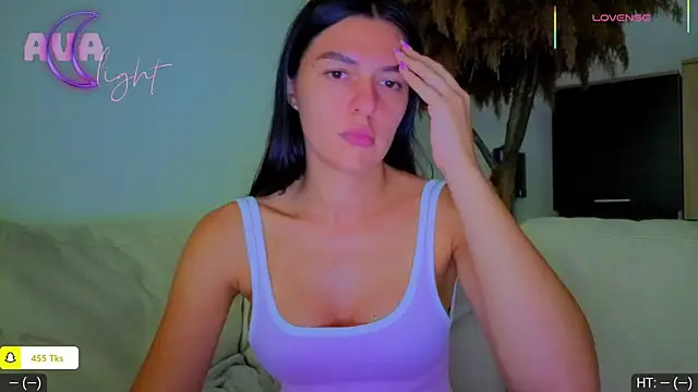 Snapshot of AavaalancheOfLuna chatting on September 2025 02:27:02 PM AavaalancheOfLuna online show from September 2025 02:27:02 PM