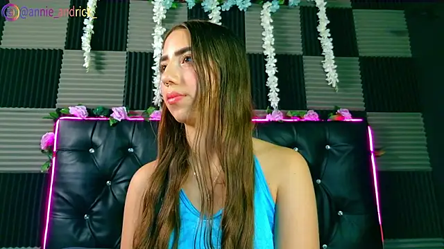  leda swan  online show from February 2026 01:27:01 PM