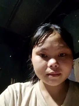Snapshot of omiu-baby chatting on May 2026 10:28:02 PM omiu-baby online show from May 2026 10:28:02 PM