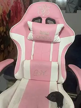 SarahBeii online show from February 2026 03:24:01 AM