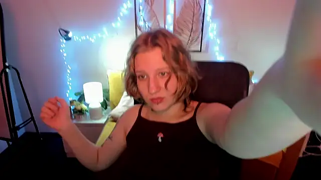 Hailey Foxy online show from October 2025 08:58:02 AM