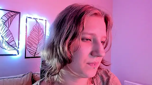 Hailey Foxy online show from November 2025 09:32:01 AM