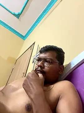 Snapshot of kunwarahuji chatting on September 2025 12:01:02 AM kunwarahuji online show from September 2025 12:01:02 AM