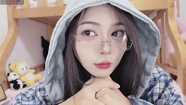 Sue101010 online show from October 2025 12:59:01 PM