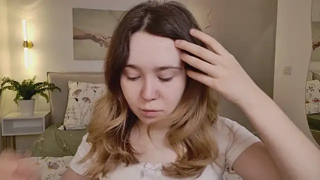 Lina Glow online show from February 2026 07:05:02 AM