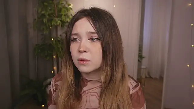 Lina Glow online show from March 2026 07:02:02 AM