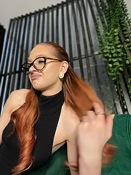 LittleFox    online show from February 2026 06:46:01 AM