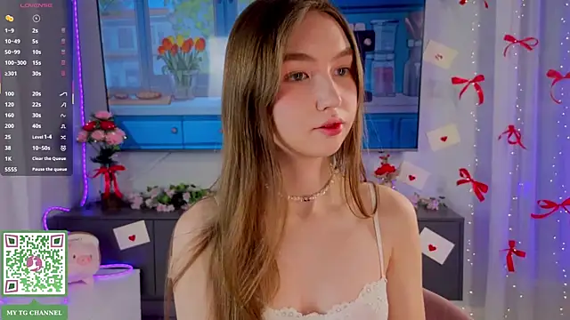 ElfredaTupy online show from February 2026 08:38:02 PM