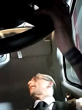 dinho carioca online show from April 2026 12:00:02 AM