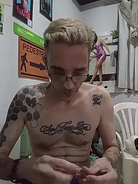 dinho carioca online show from April 2026 05:42:02 PM