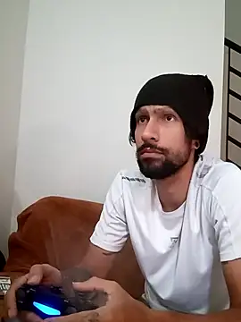 Alejandro92 cali online show from May 2026 06:09:01 PM