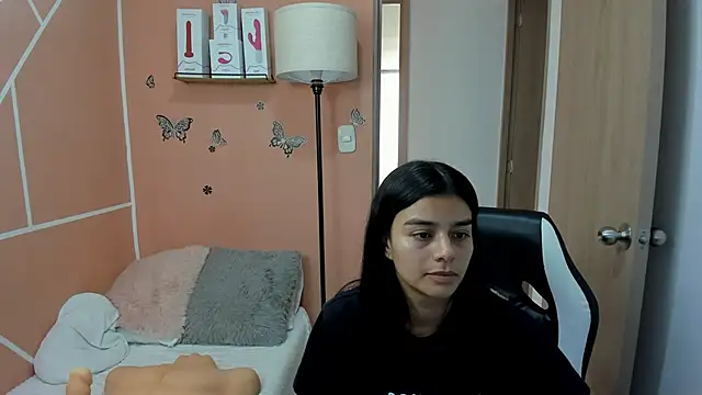 valerihouse online show from December 2024 08:16:02 PM