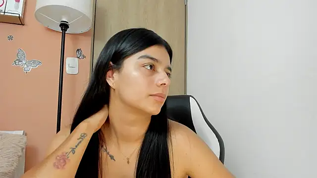 valerihouse online show from February 2025 08:55:02 PM