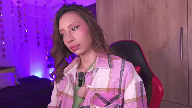 AnnaKimm online show from December 2025 02:05:01 AM