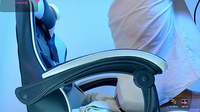 Snapshot of Thaiel_Fosteer chatting on July 2026 08:08:01 AM Thaiel Fosteer online show from July 2026 08:08:01 AM