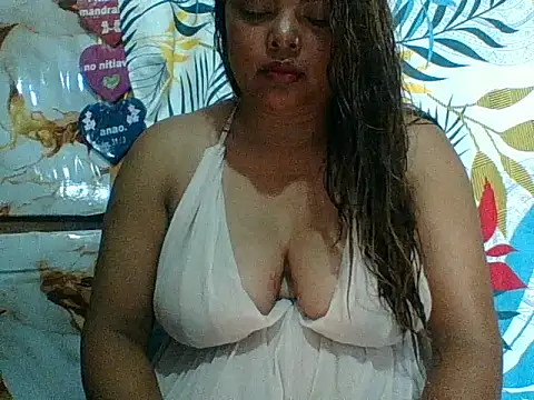 Snapshot of SEXY_METISE chatting on May 2026 08:01:01 AM SEXY METISE online show from May 2026 08:01:01 AM