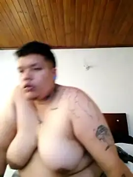 Yulian bigclit7 online show from December 2025 10:25:02 PM