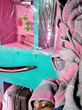 Pooja750 online show from October 2025 06:32:01 PM