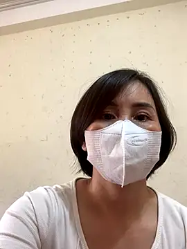 Snapshot of Hello_Linchii chatting on September 2025 03:39:02 AM Hello Linchii online show from September 2025 03:39:02 AM