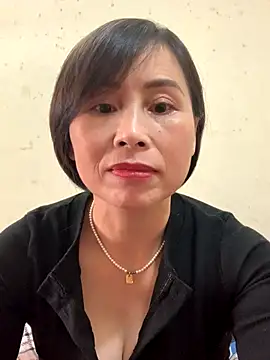 Snapshot of Hello_Linchii chatting on October 2025 04:26:01 AM Hello Linchii online show from October 2025 04:26:01 AM