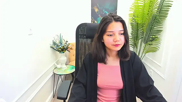 ElliVensda online show from October 2025 01:53:01 PM