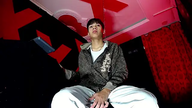 SemerHott online show from October 2025 01:41:02 PM