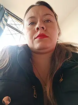 Snapshot of Hannah-colx chatting on June 2026 05:35:02 PM Hannah-colx online show from June 2026 05:35:02 PM