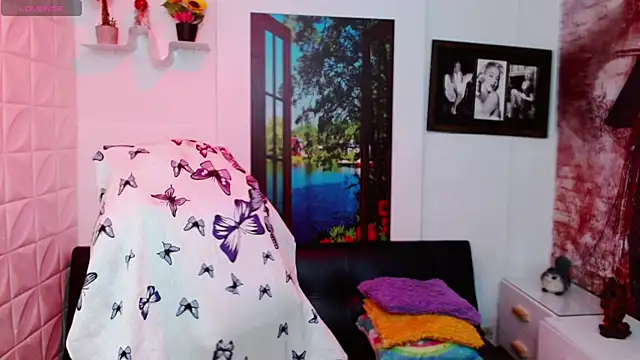 Eva Roussell online show from March 2026 02:50:01 PM