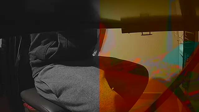 Snapshot of Pennellone98 chatting on November 2025 05:35:01 PM Pennellone98 online show from November 2025 05:35:01 PM