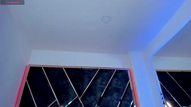 Snapshot of SusanaHenao chatting on November 2025 06:53:01 PM SusanaHenao online show from November 2025 06:53:01 PM