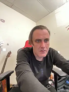 NicPolaris online show from April 2026 01:16:02 PM