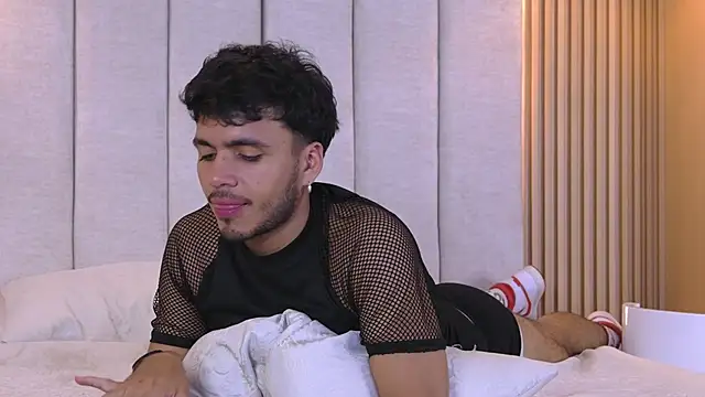 AlexanderJordan online show from November 2025 12:20:01 AM