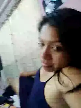 Snapshot of Alexxxia69 chatting on October 2025 09:39:01 PM Alexxxia69 online show from October 2025 09:39:01 PM