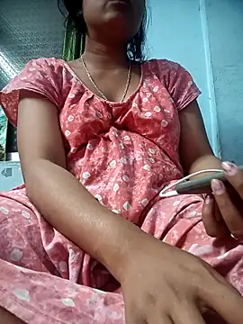 Snapshot of Sofiya_jams chatting on January 2026 06:35:02 PM Sofiya jams online show from January 2026 06:35:02 PM