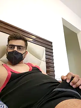 LoveGuruRA online show from November 2025 07:46:02 PM