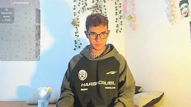 Snapshot of cute_sammy_1 chatting on September 2025 03:16:02 AM cute sammy 1 online show from September 2025 03:16:02 AM