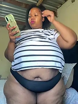 Snapshot of Curvycandy95 chatting on July 2026 07:22:01 AM Curvycandy95 online show from July 2026 07:22:01 AM