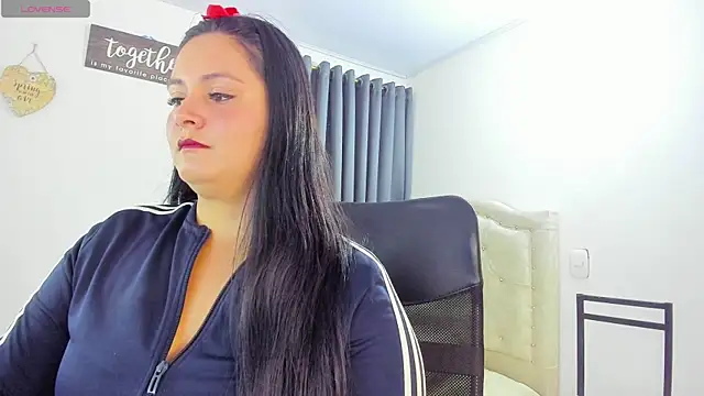 Sunnycurvymf online show from October 2025 09:24:01 PM