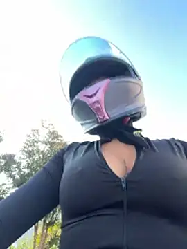 AlannaEvons online show from February 2026 01:05:01 PM