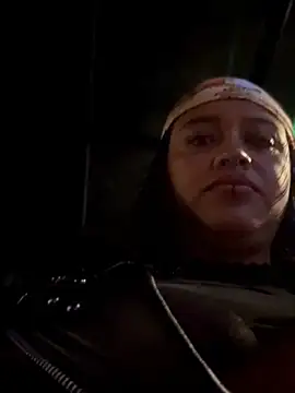 -Mia1 online show from November 2025 01:06:01 AM