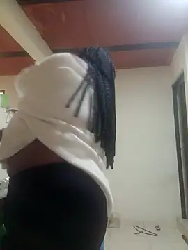 isabella brown1 online show from January 2026 01:00:02 AM