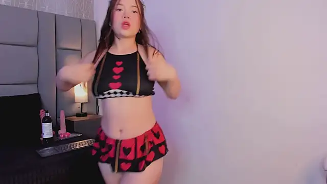 Snapshot of milly_noir chatting on September 2025 08:19:01 PM milly noir online show from September 2025 08:19:01 PM