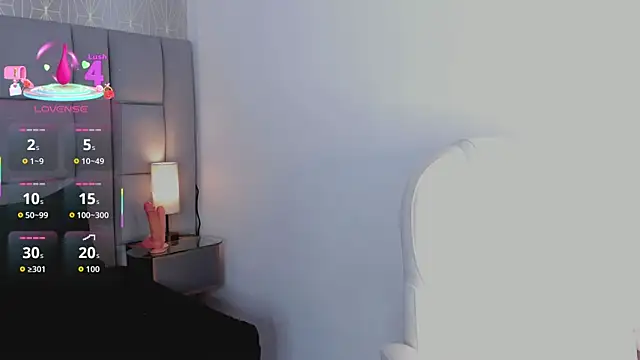 Snapshot of milly_noir chatting on September 2025 08:10:02 PM milly noir online show from September 2025 08:10:02 PM