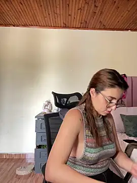 CoraVibes online show from September 2025 07:58:02 PM