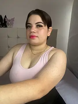 Snapshot of Kuromy_x chatting on May 2026 06:48:01 PM Kuromy x online show from May 2026 06:48:01 PM