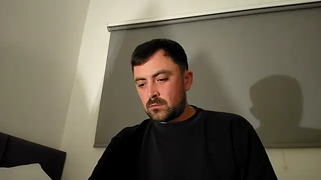 Snapshot of hornyjoe_xxx chatting on October 2025 10:40:01 PM hornyjoe xxx online show from October 2025 10:40:01 PM