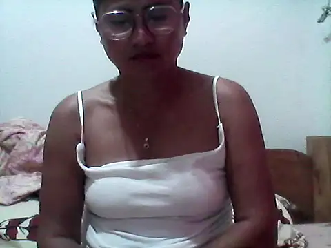 nathalie0045 online show from September 2025 11:04:01 AM